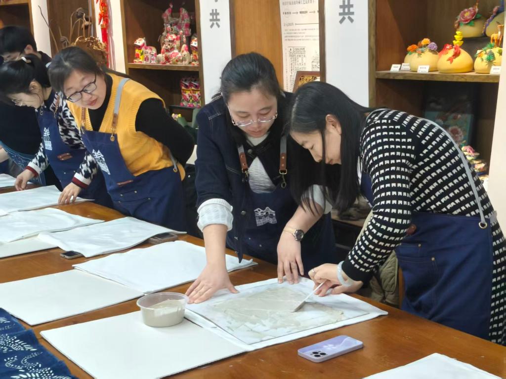 4245fb5f81333068c18f766fd2d09505